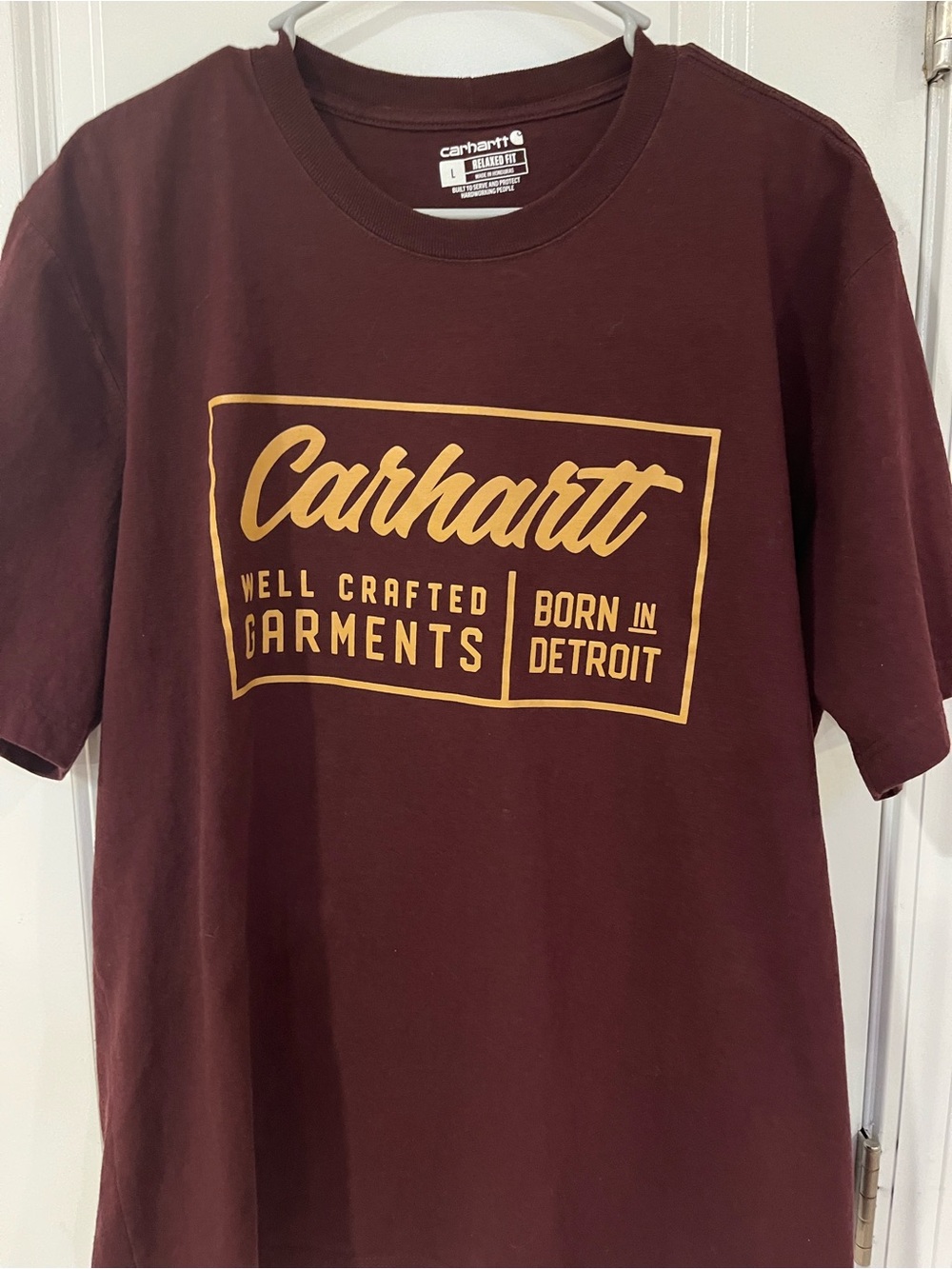 Carhartt Men’s Maroon Short-Sleeve Logo Tee with Gold Print